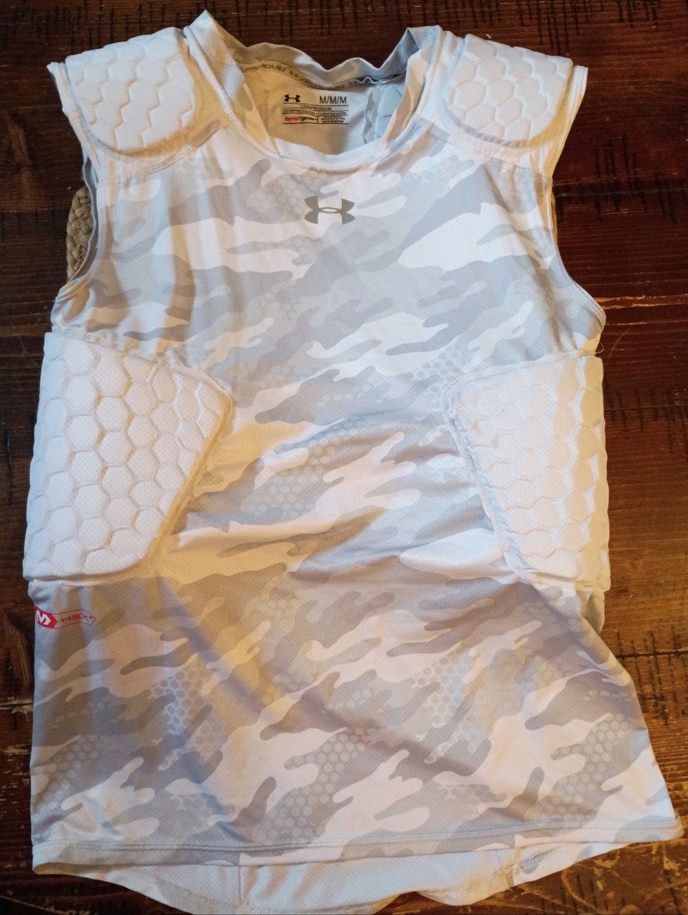 Under Armour White Camo Compression Padded Heat Gear Sleeveless Tank Top Medium